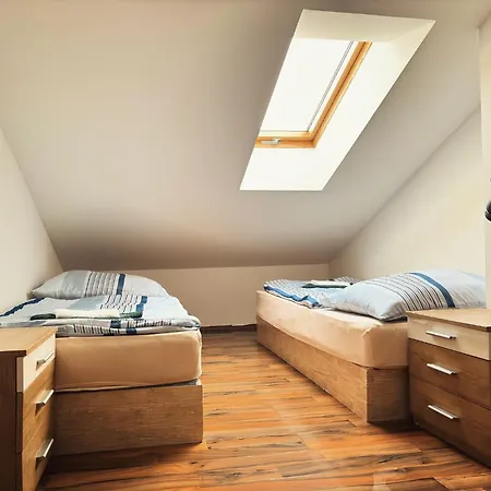 R&s * Štýrský Hradec